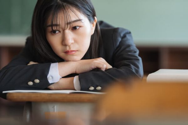 大学受験を不安に感じる学生